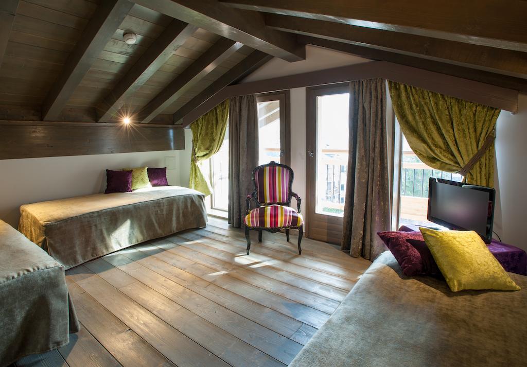 Altis Val Vert Brides-les-Bains Rom bilde